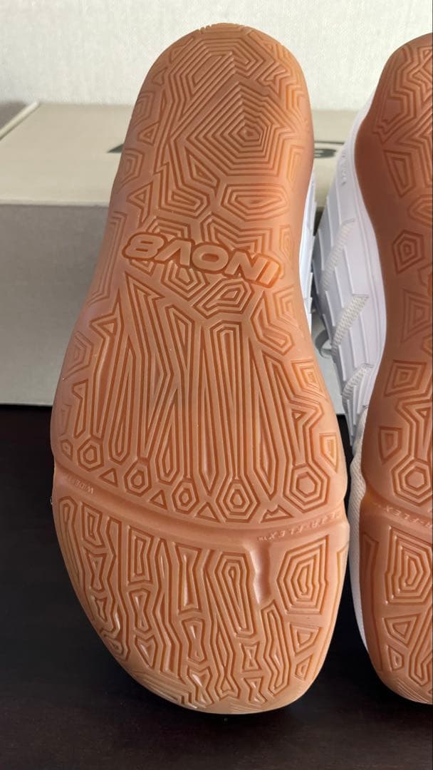 INOV8 トレーニングシューズ ホワイト　26.0cm