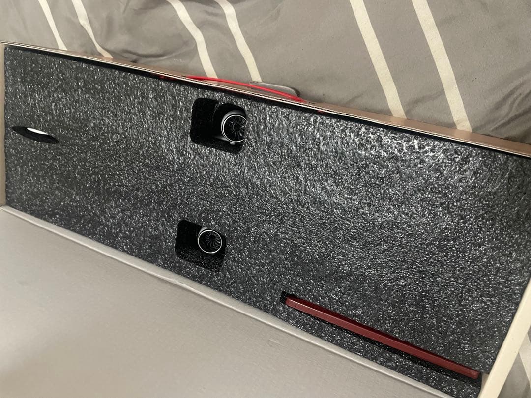 お*ん様 【希少品】C919 1/100 世界初の中国産旅客機 37cm 金属製