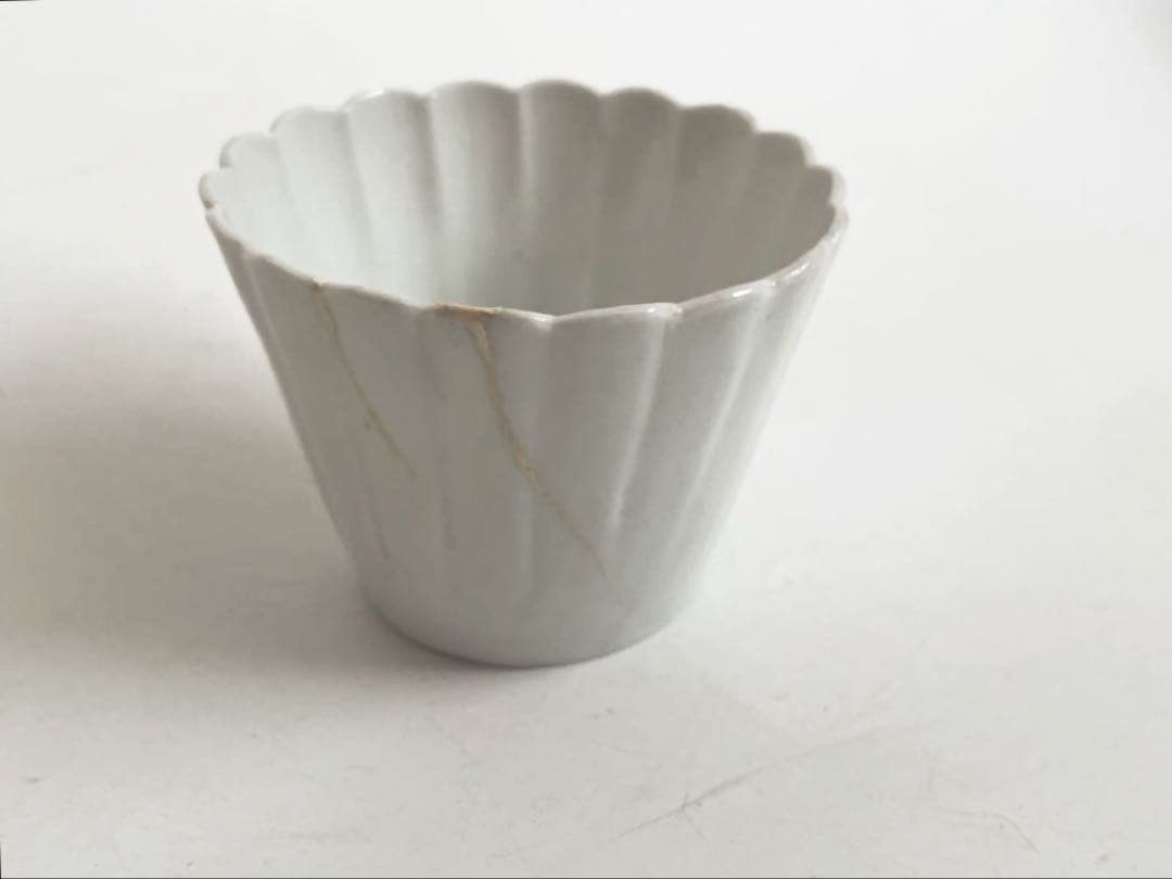 骨董　アンティーク　古伊万里　白磁　輪花　蕎麦猪口　白磁カップ