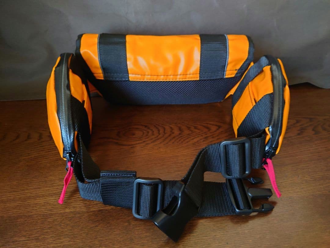 シンイチロウ アラカワ（SHINICHIRO ARAKAWA）プチ・バッグ