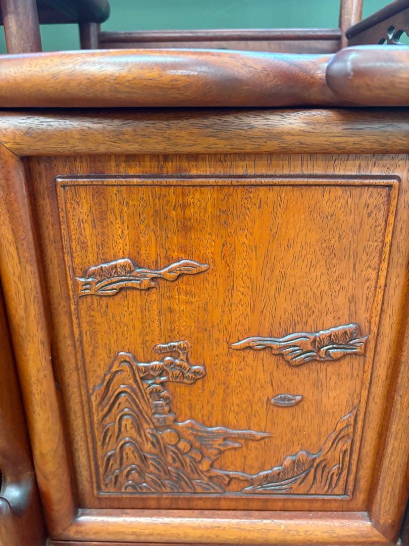 M132 茶タンス 幅1190mm 彫刻入り