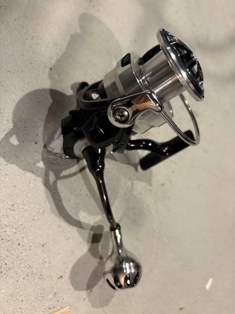 ダイワ　レグザ4000D-CXH スピニングリール