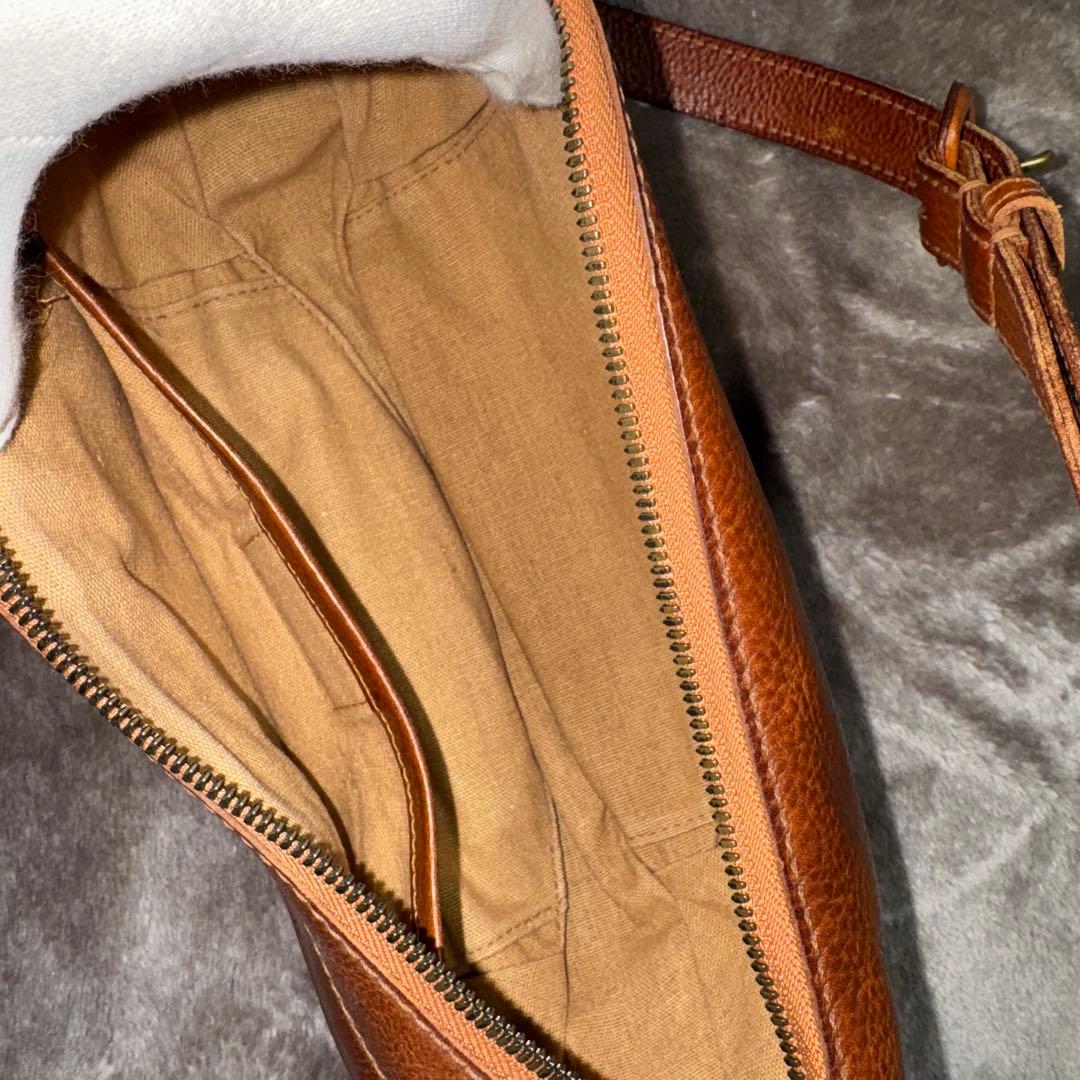 ゲンテン genten ボディバッグ トスカ シボ ブラウン