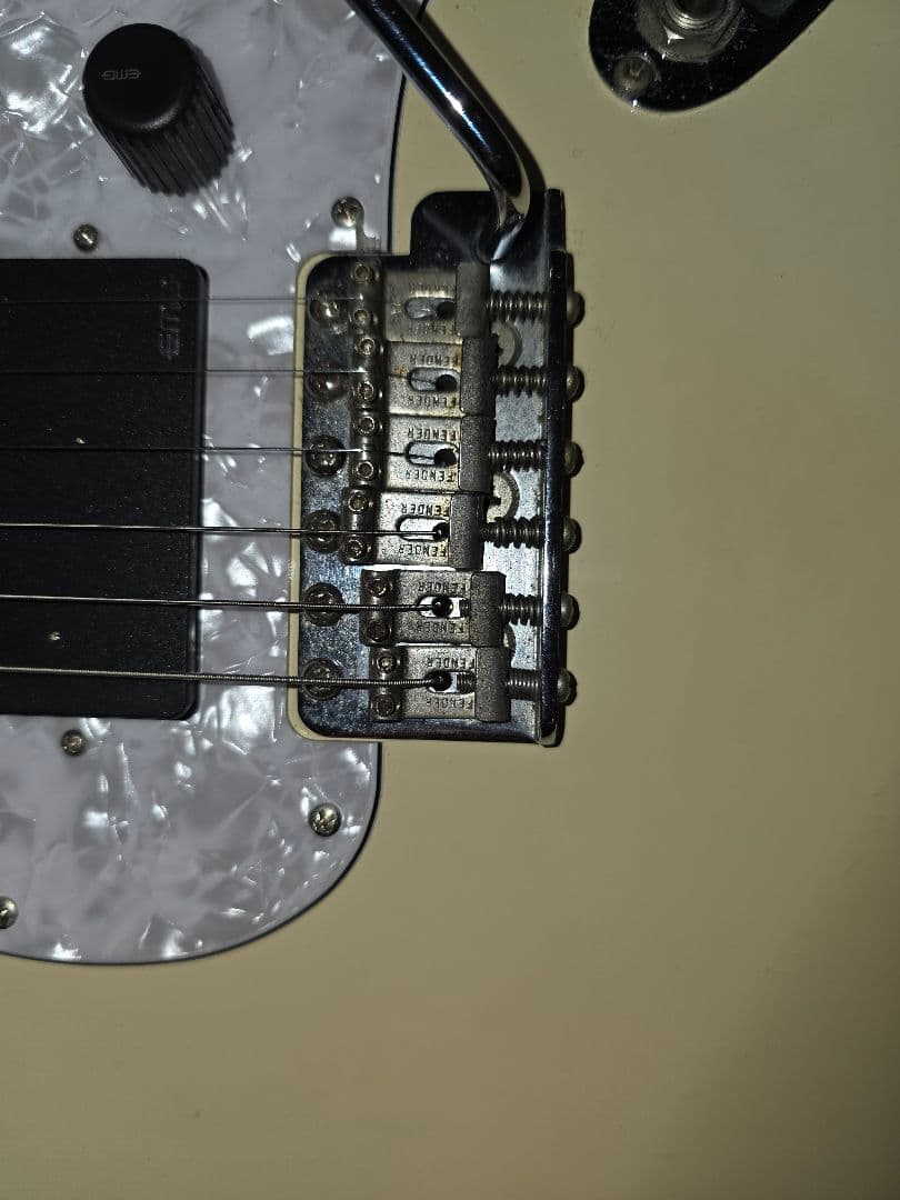 I*5様 激レア！Fender Japan ストラトキャスター EMG81×2