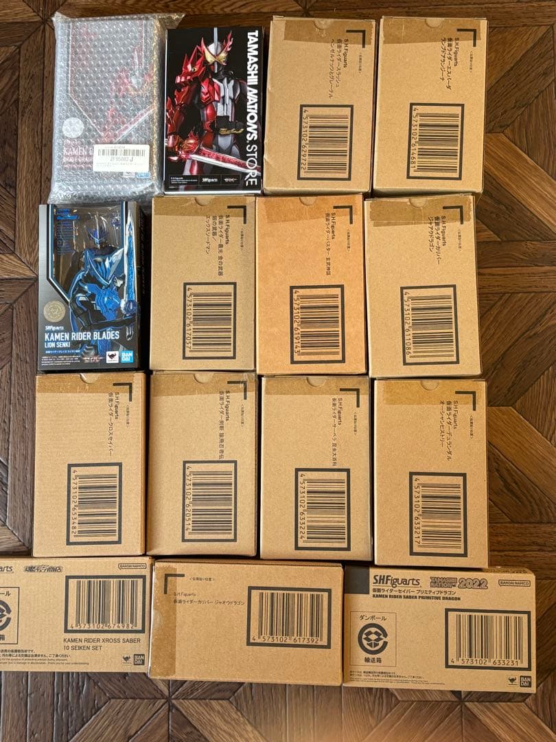 S.H.Figuarts 仮面ライダーセイバー 10聖剣セット