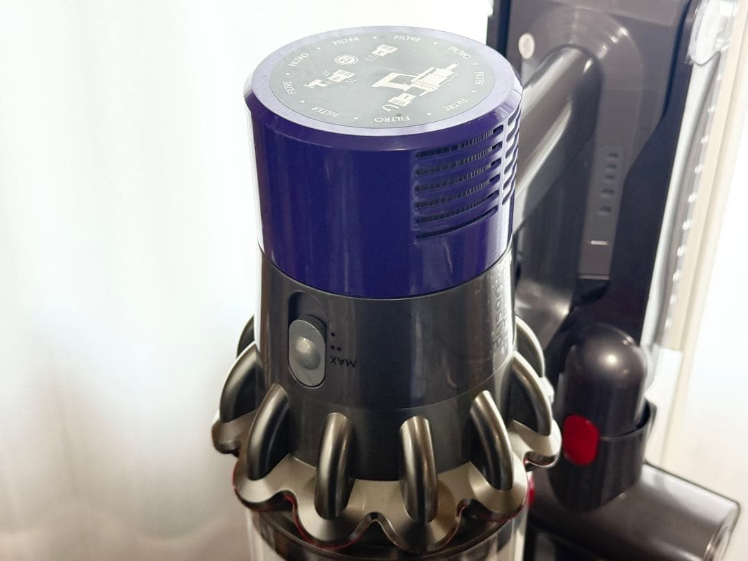 ⭐️Dyson ダイソン⭐️コードレスクリーナー 掃除機 SV12 V10