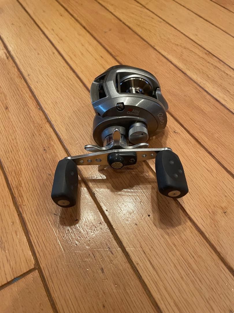 ABU REVO S-L ベイトリール ダブルハンドル