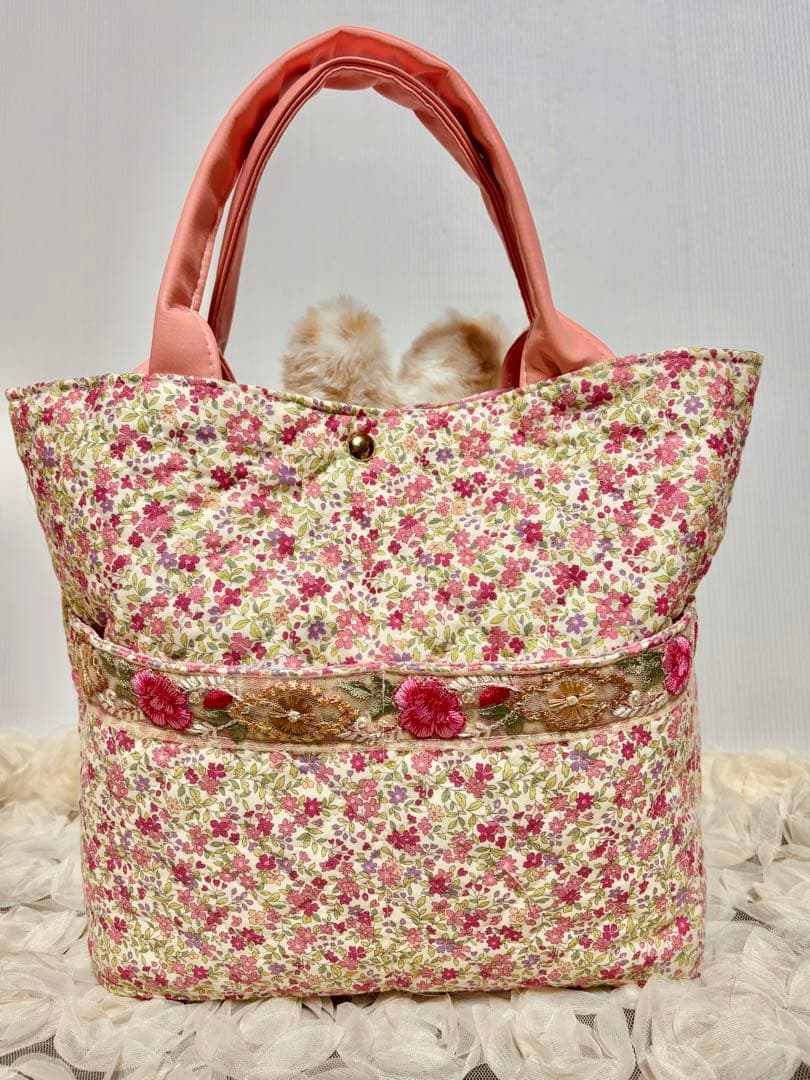 ❤️専用になります❤️コヤンイサムチョン　刺繍リボンパッチワーク トートバッグ