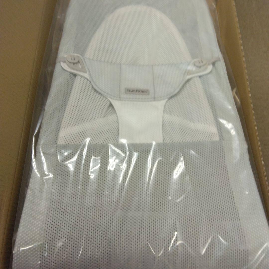 ベビービョルン バウンサーバランスソフト Air シルバー/ホワイト ライトグレ