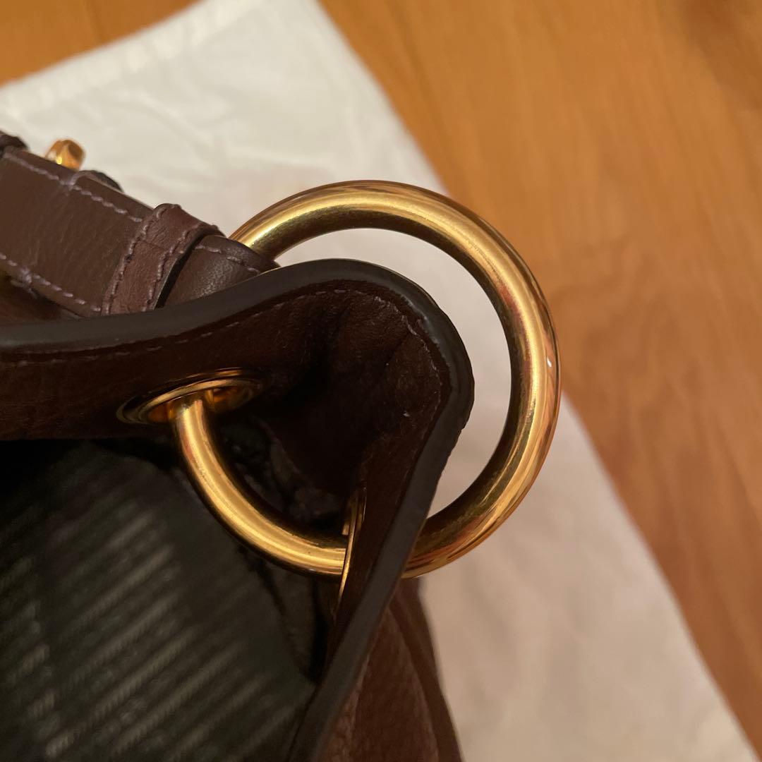 PRADA BR4892 カッフェ レザーハンドバッグ