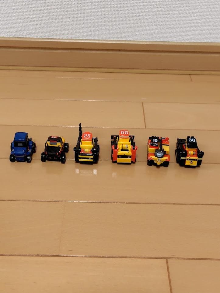 【レア・美品・送料無料】カーズ トミカ Planes １５個セット　バラ売り不可