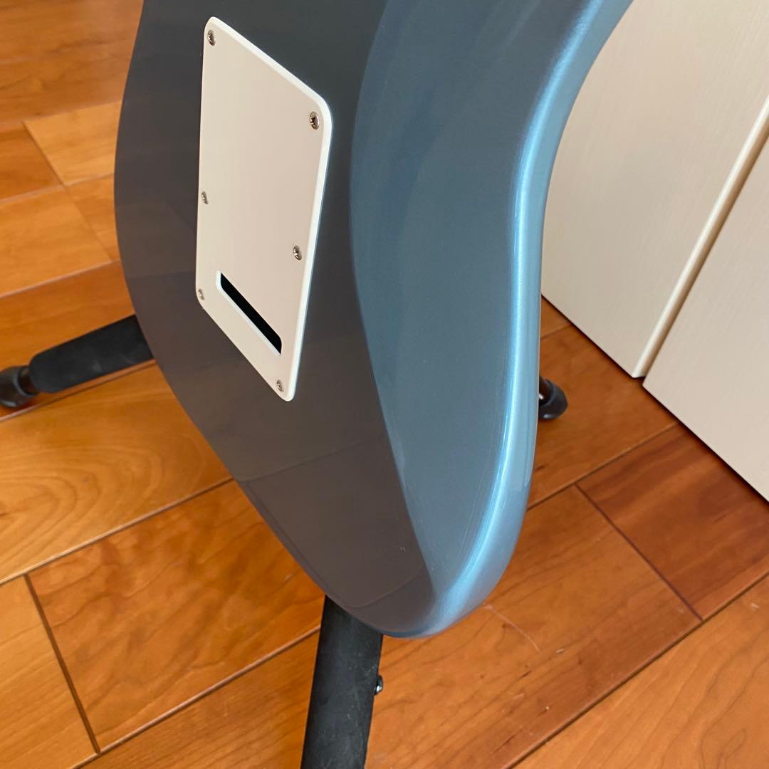 Squier Stratocaster ラージヘッド 水色　ライトブルー