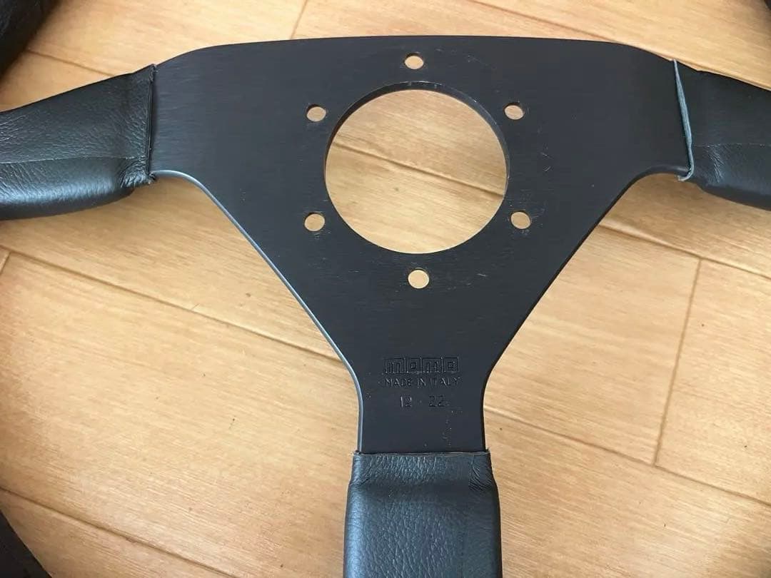 MOMO MONTECARLO ステアリング 38パイ