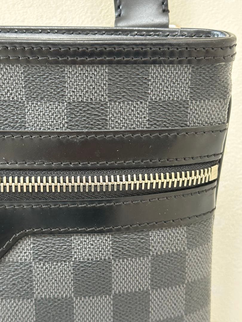 LOUIS VUITTON ルイ・ヴィトン トマスダミエグラフィットキャンバス