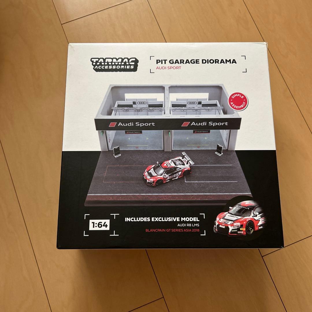【即購入ok!!】1/64 レーシングピットガレージ ジオラマ アウディスポーツ