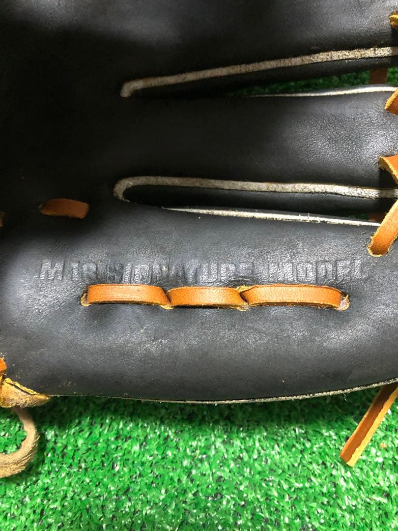 NIKEシグニチャー軟式M18ピッチャー用