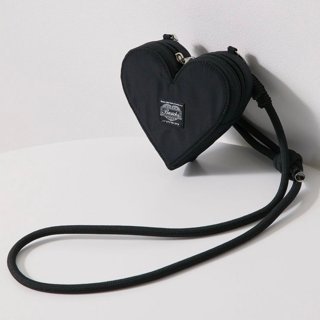 BASICKS × OUTDOOR PRODUCTS ハートミニショルダーバッグ