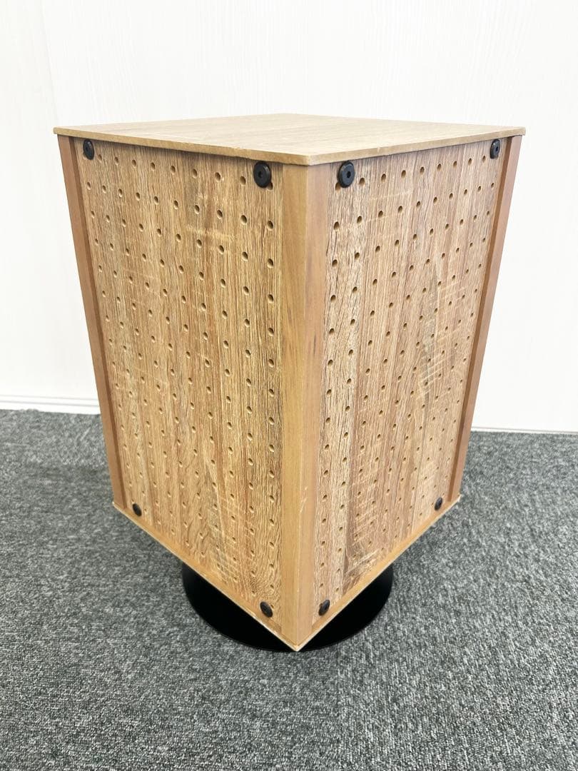 【美品】 卓上 4面回転 有孔パネル アクセサリースタンド 30本フック付き