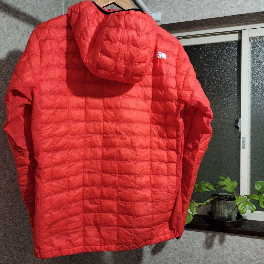 THE NORTH FACE レッドポイントベリーライトフーディ
