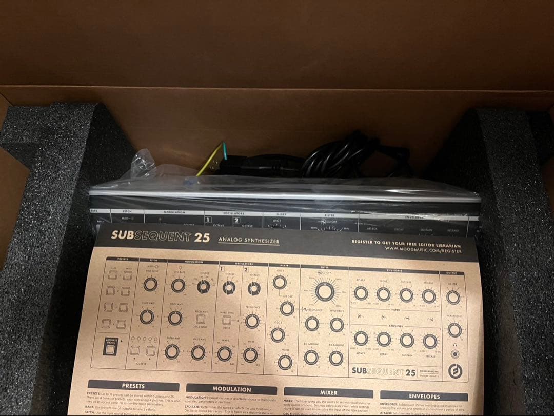 Moog Subsequent 25アナログシンセサイザー