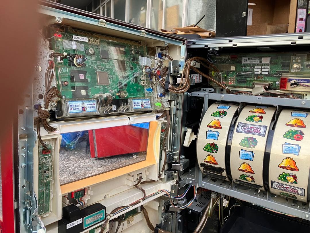 パチスロ実機　　ラブ嬢