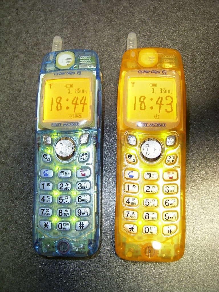 ツーカー tel-me-AQUA 2色セット 実機 動作品 付属品有 TU-KA