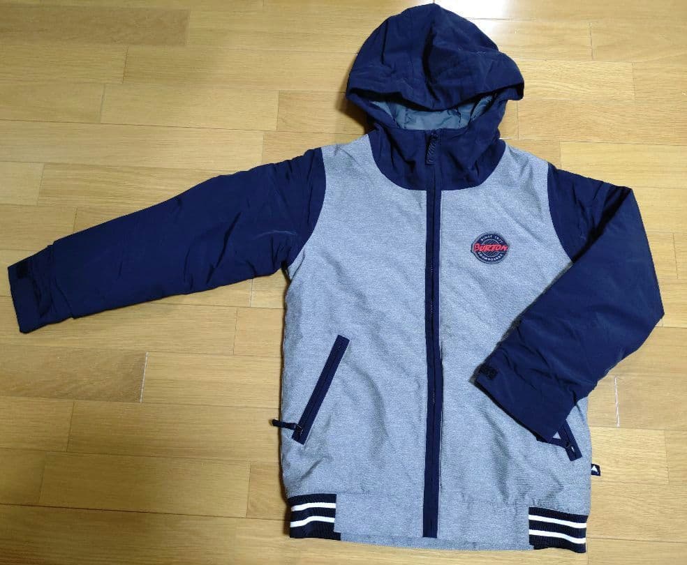 Burton 子ども用スノーボードウェア上下セット　120cm、140cm