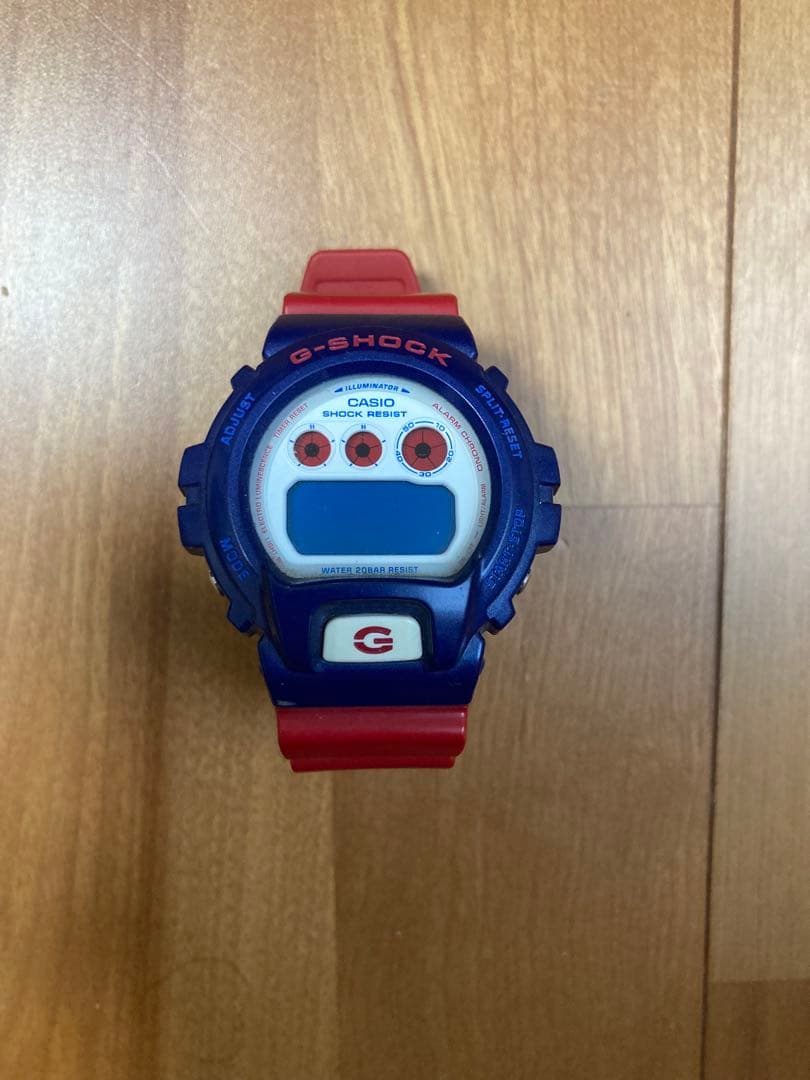 G-SHOCK 青/赤