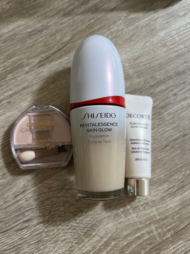 dior スキン フォーエヴァー グロウ マキシマイザーピンク アイシャドウ