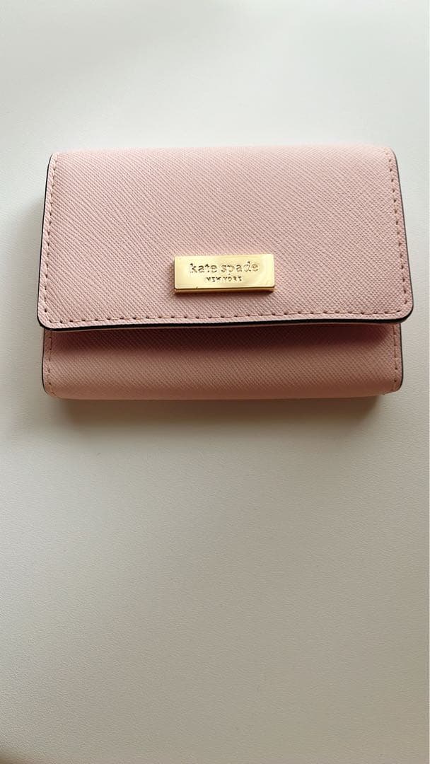 【未使用美品】ケイトスペード　カードケース　ホワイトピンク