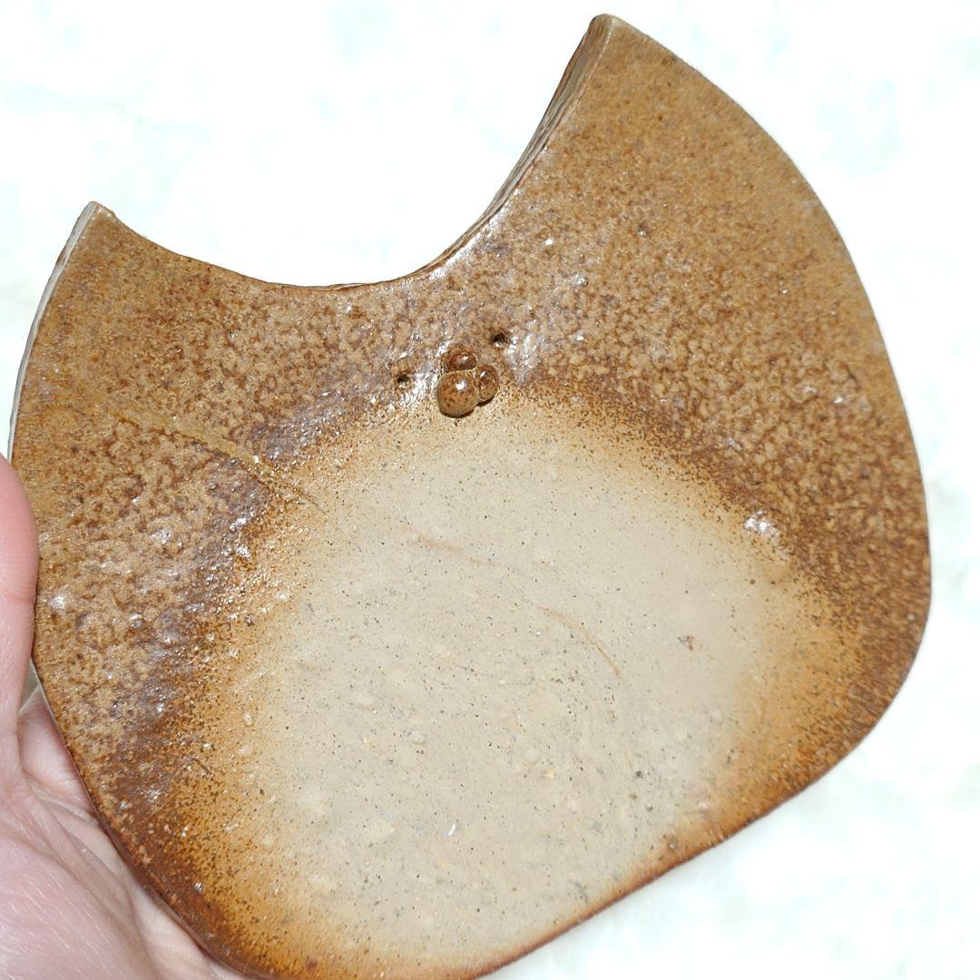 ◎【2600A】90.猫皿…備前焼