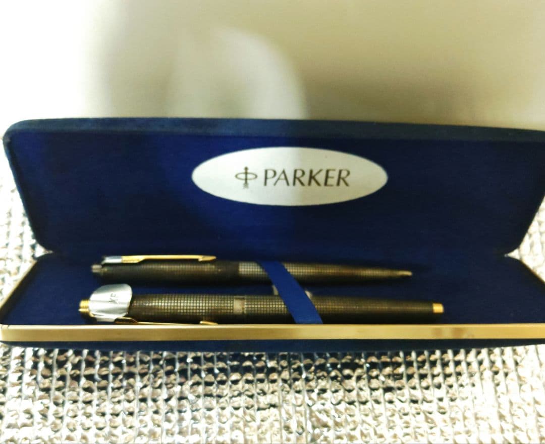 パーカー　シルバー万年筆ボールペンセット　AUST製