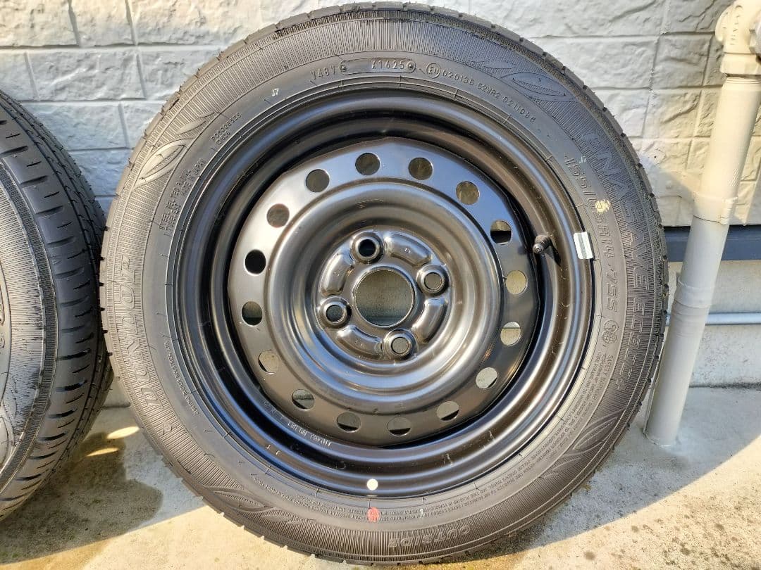 【ほぼ新品・送料込み】ピクシスエポック 純正タイヤ・ホイール 4本セット