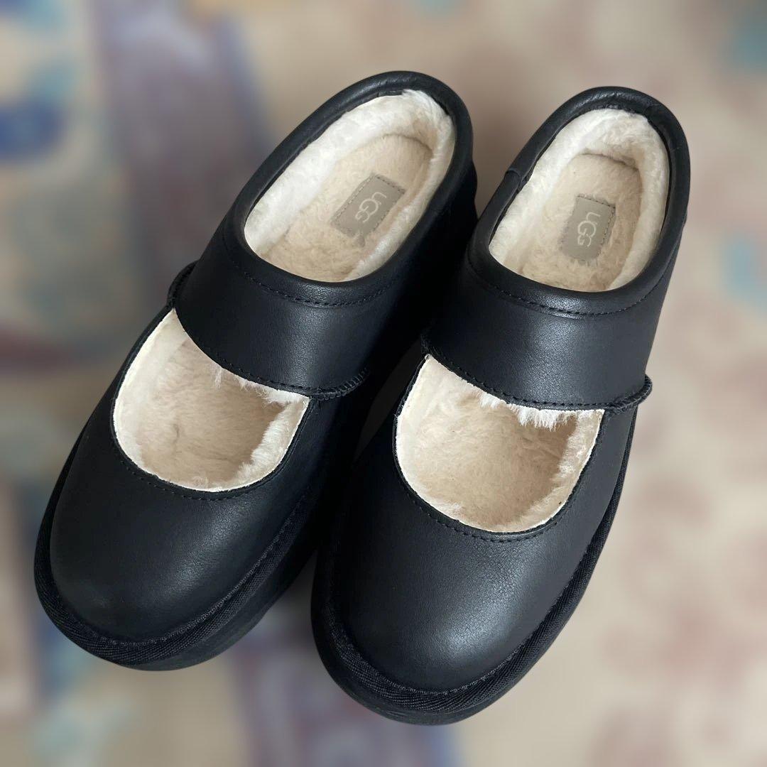 UGG メリージェーンレザー　サイズ25㎝