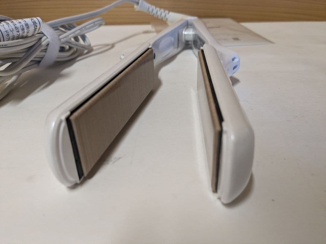 【美品】絹女 KINUJO ストレートヘアアイロン LM-125