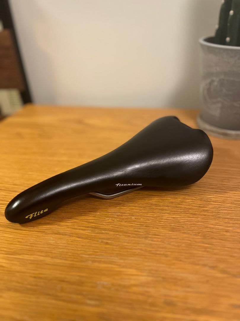 【サドル】　SELLE ITALIA flite 1990 【BLACK】