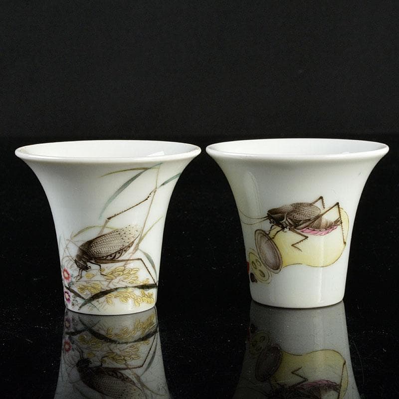 中国　景徳鎮　粉彩　蟋蟀文　酒杯　一對　M　R4791