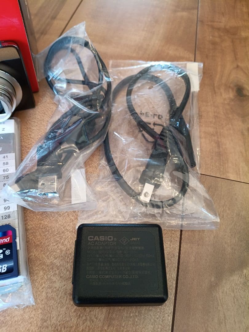 CASIO EXILIM EX-Z3000 16.1M 8倍ズーム