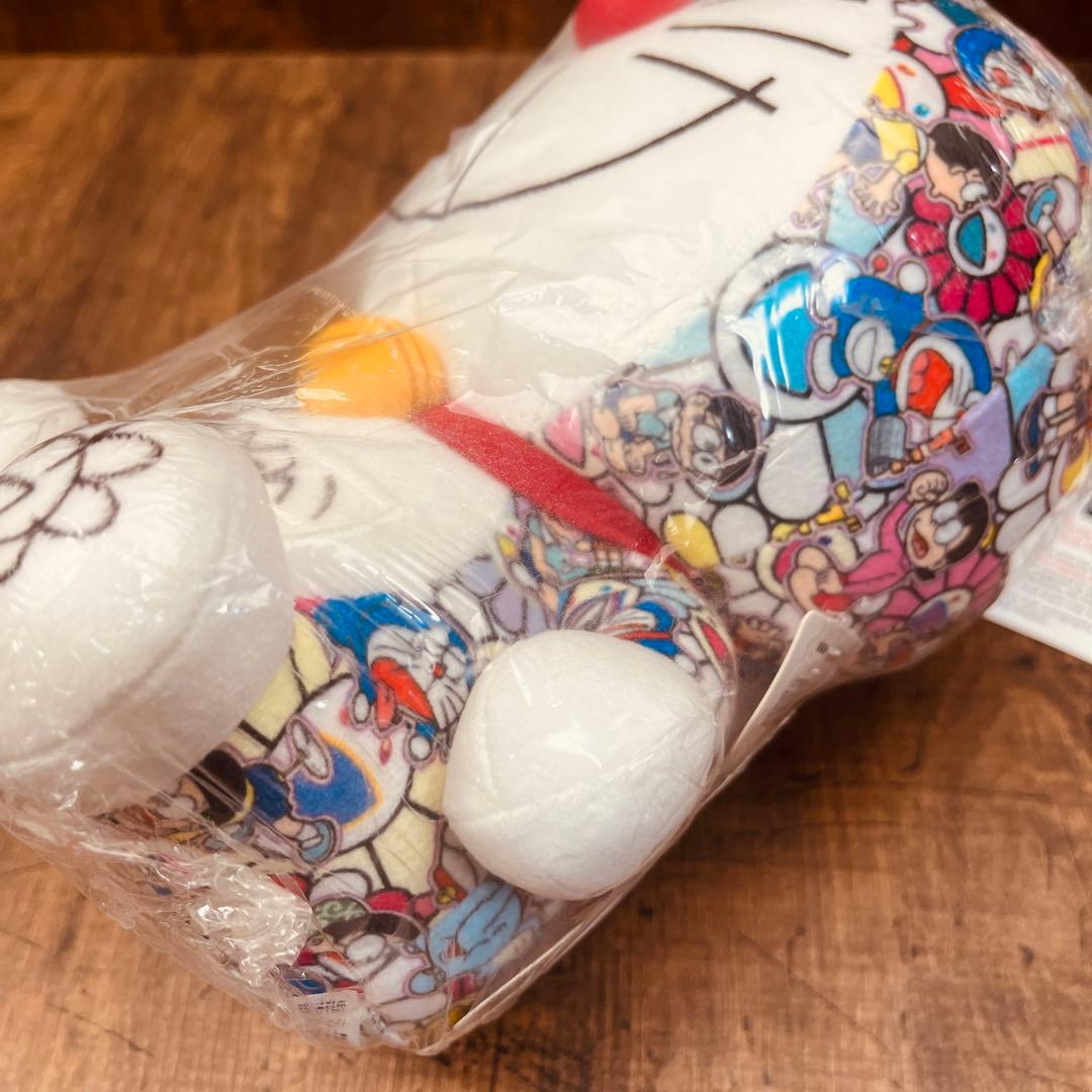 ドラえもん ぬいぐるみ ユニクロ 村上隆 コラボ UNIQLO TAKASHI