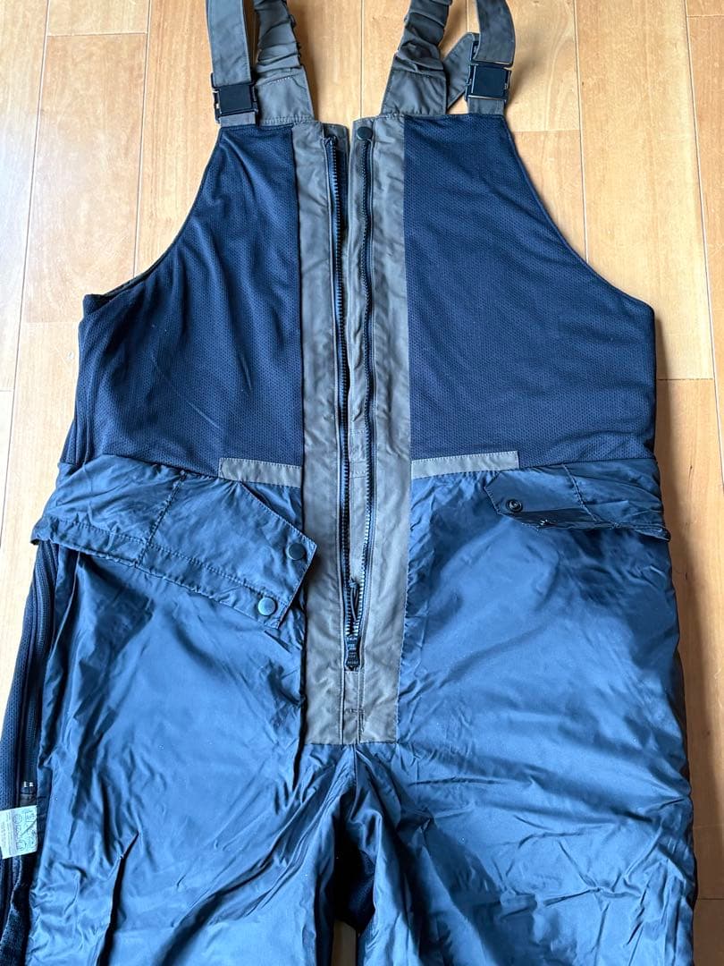 green Clothing Co. ビブパンツ、ダークグレー Lサイズ