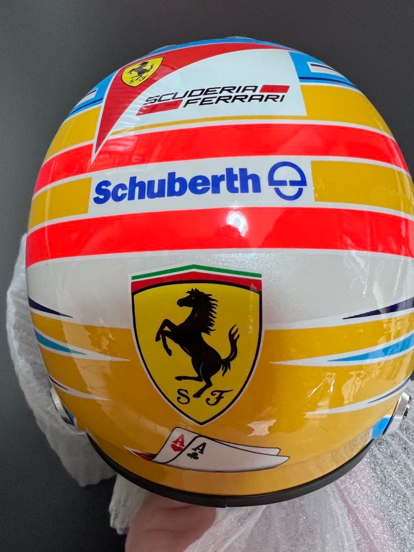 F1 Ferrari フェルナンドアロンソ1/2ヘルメット。