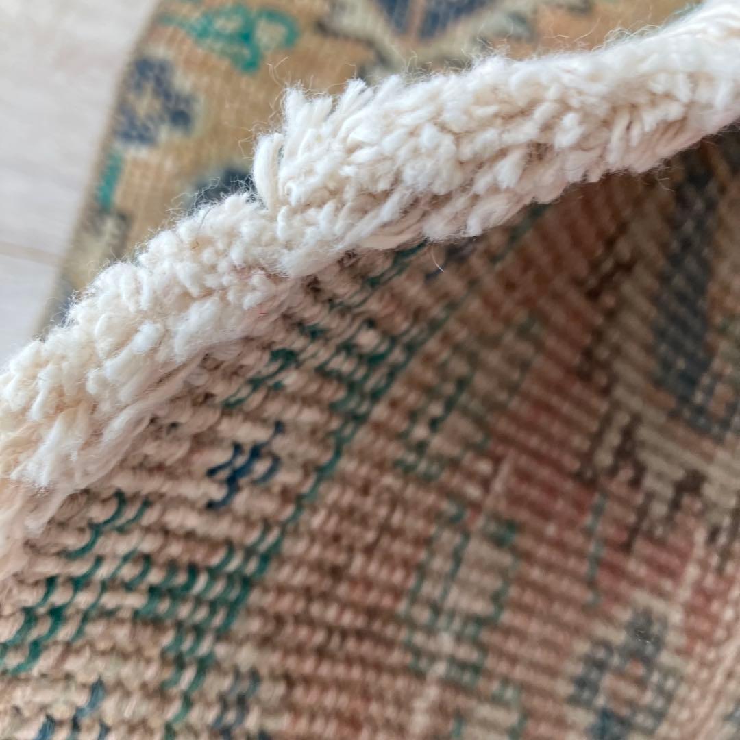 厚みウール　くすみベージュ　グリーン　ロング　ランナー　トルコヴィンテージラグ