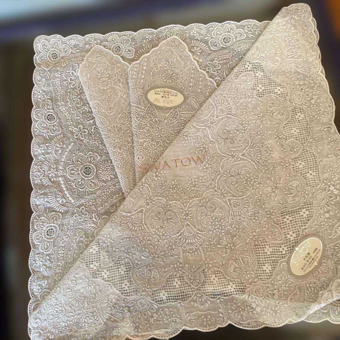 最高級　刺繍ハンカチ　スワトウSWATOW 最高級と言われるハンカチ3枚入り