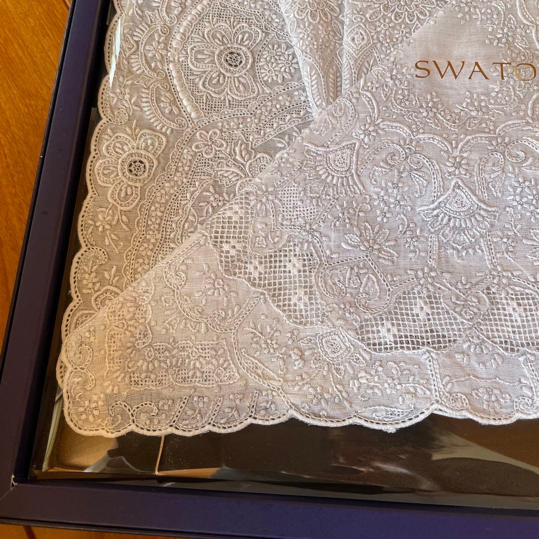 最高級　刺繍ハンカチ　スワトウSWATOW 最高級と言われるハンカチ3枚入り