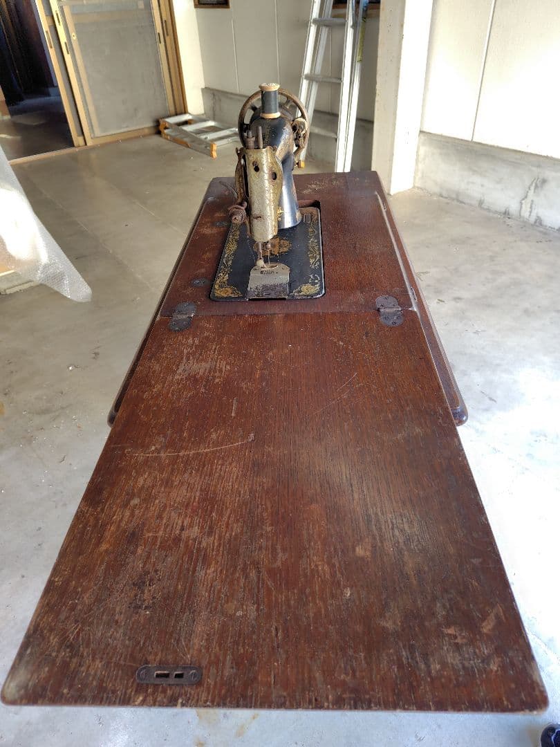 アンティークミシン脚テーブル　SINGER 足踏みミシン　網目　鉄脚