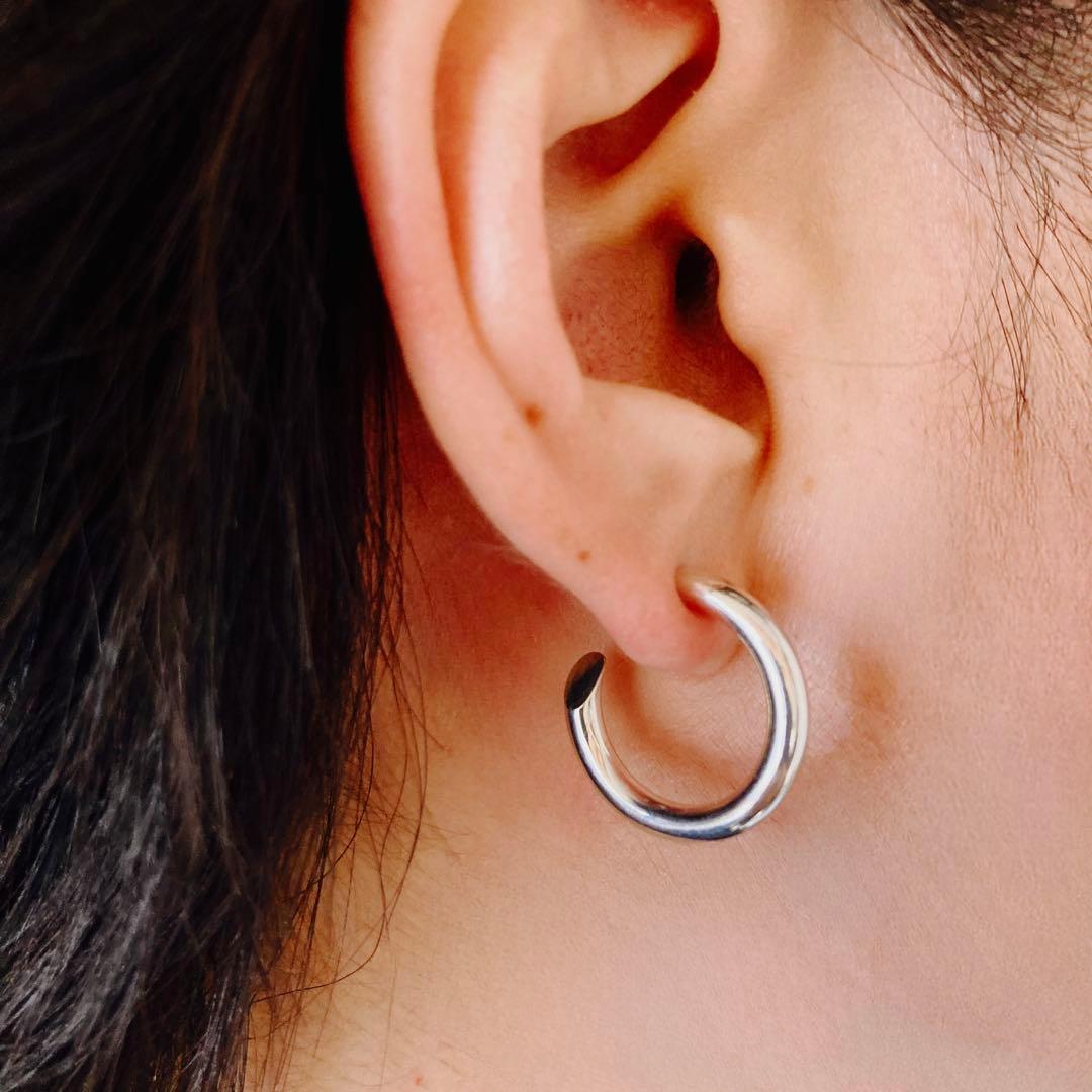 新春限定価格　新品 【 3mm×21mm 】両耳用 シルバー925 フープピアス