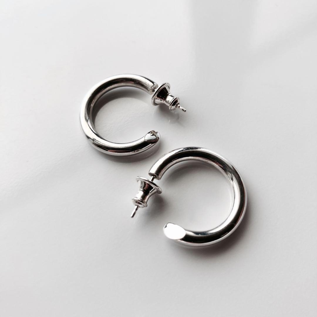 新春限定価格　新品 【 3mm×21mm 】両耳用 シルバー925 フープピアス