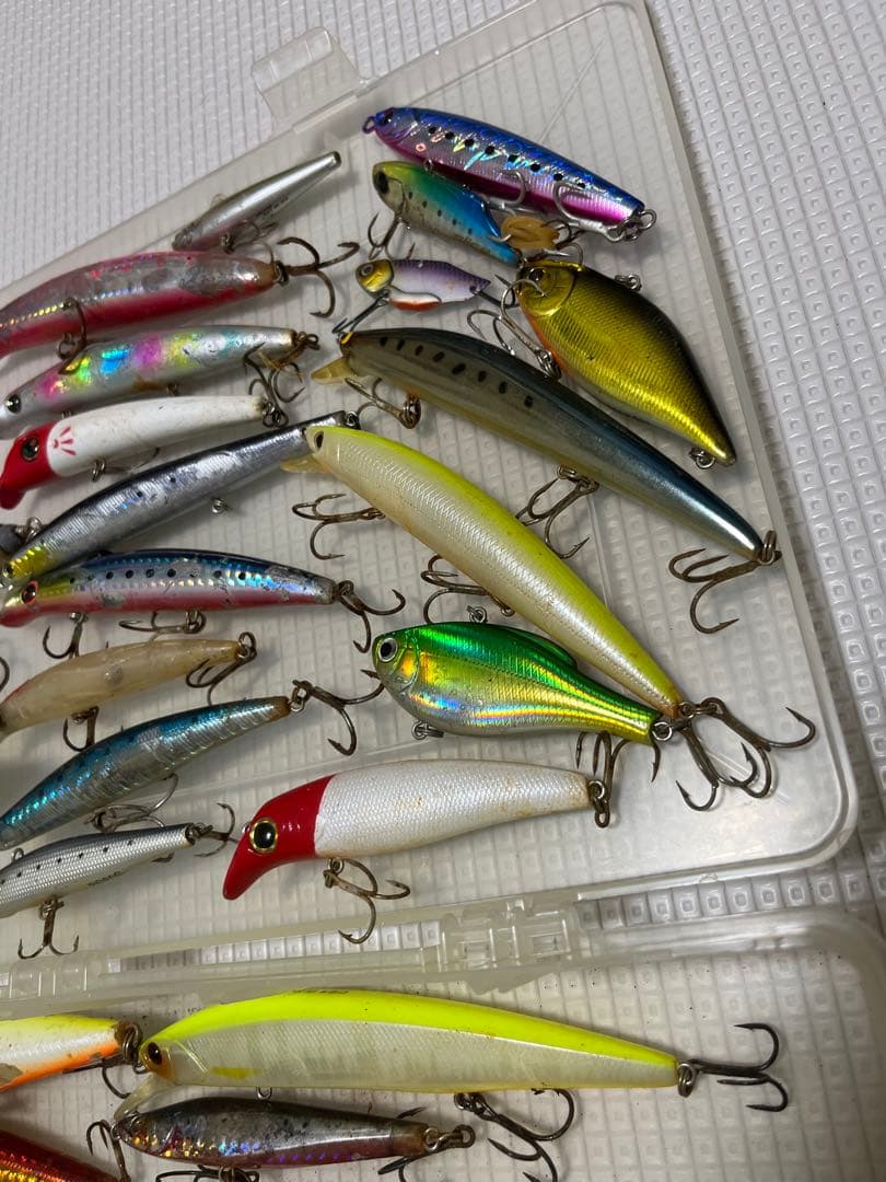 シーバス、トラウトなどなどルアーごちゃ混ぜセット（ジャンク品もあり）