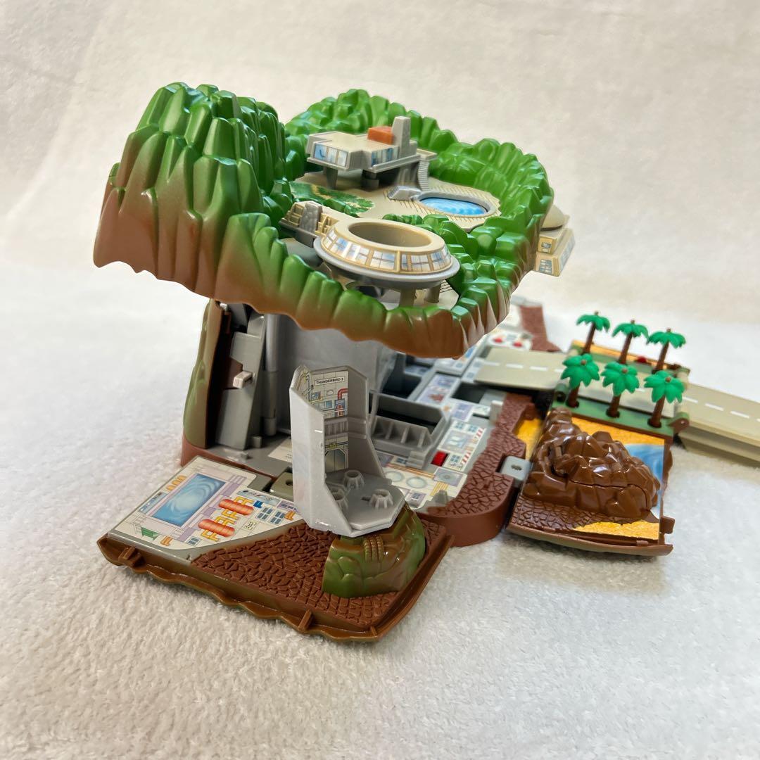 タカラ　サンダーバード　トレーシーアイランド　トランスフォーミング　プレイセット