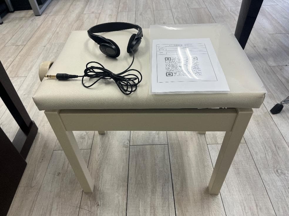 ★82326【電子ピアノ】KAWAI　CA49A　21年製